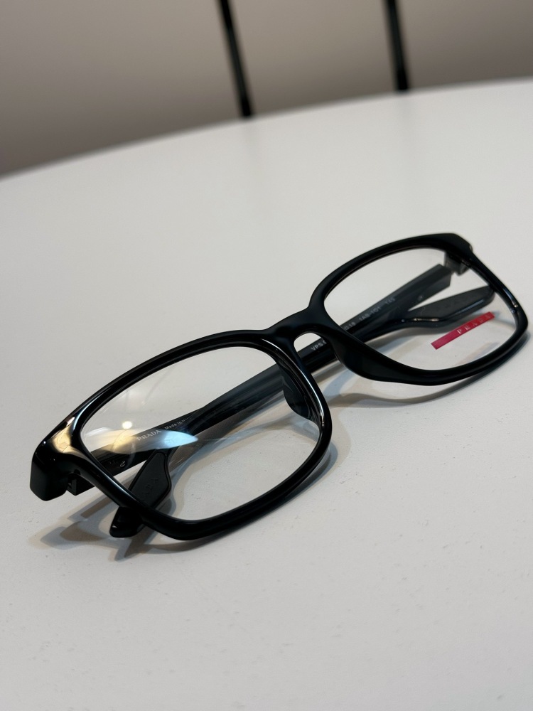 PRADA SUNGLASSES