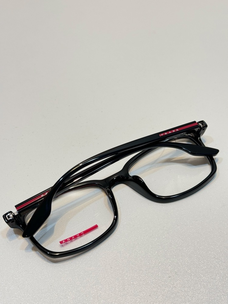 PRADA SUNGLASSES