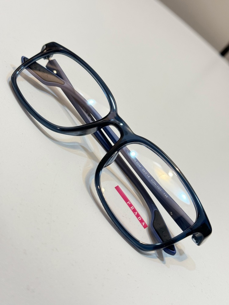 PRADA SUNGLASSES
