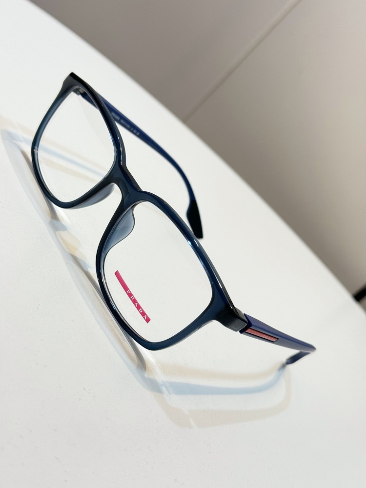 PRADA SUNGLASSES