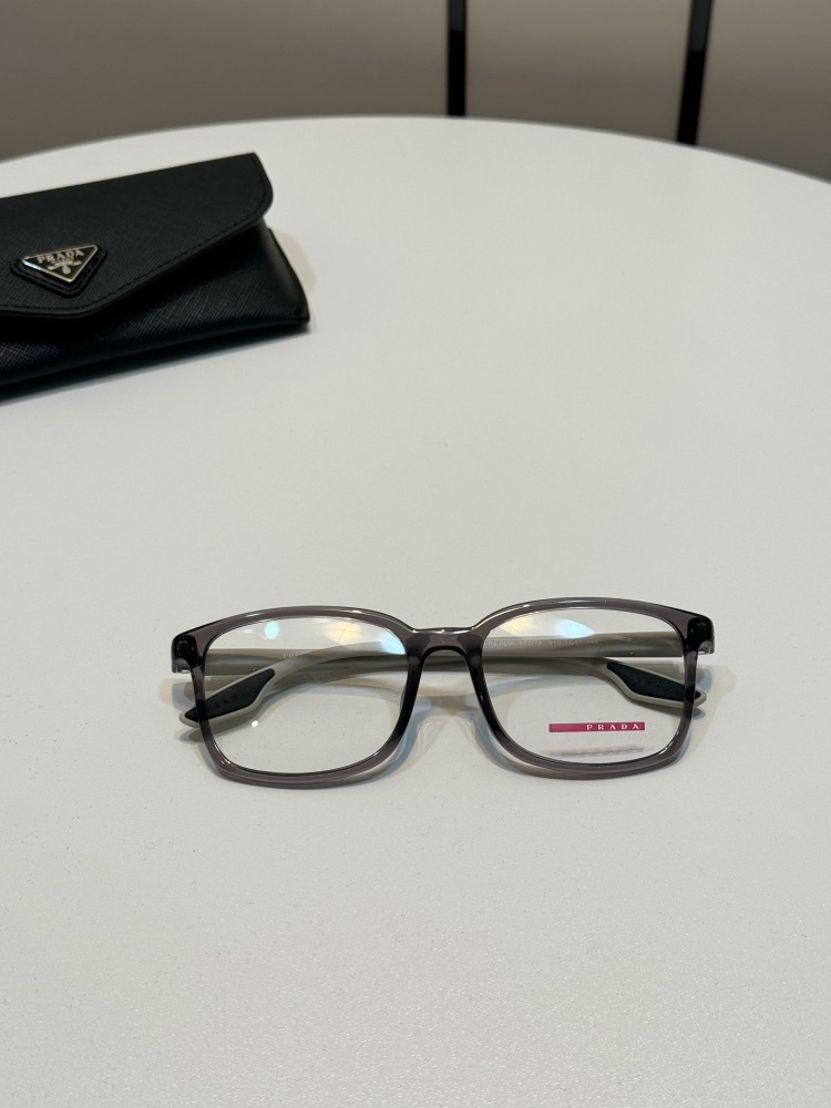 PRADA SUNGLASSES