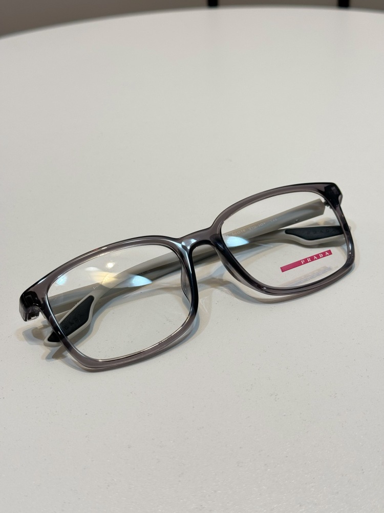 PRADA SUNGLASSES