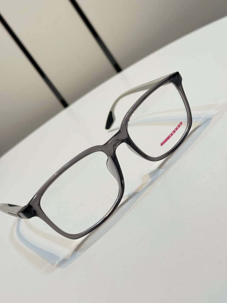 PRADA SUNGLASSES