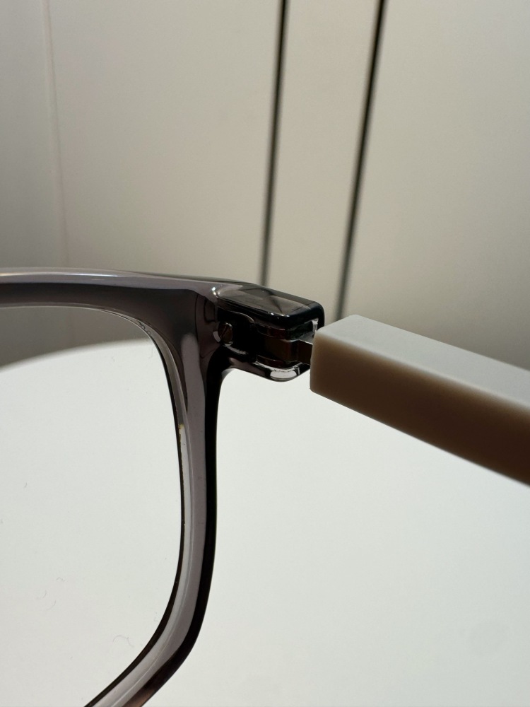 PRADA GLASSES