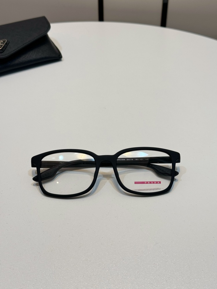 PRADA SUNGLASSES