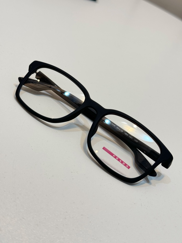 PRADA SUNGLASSES