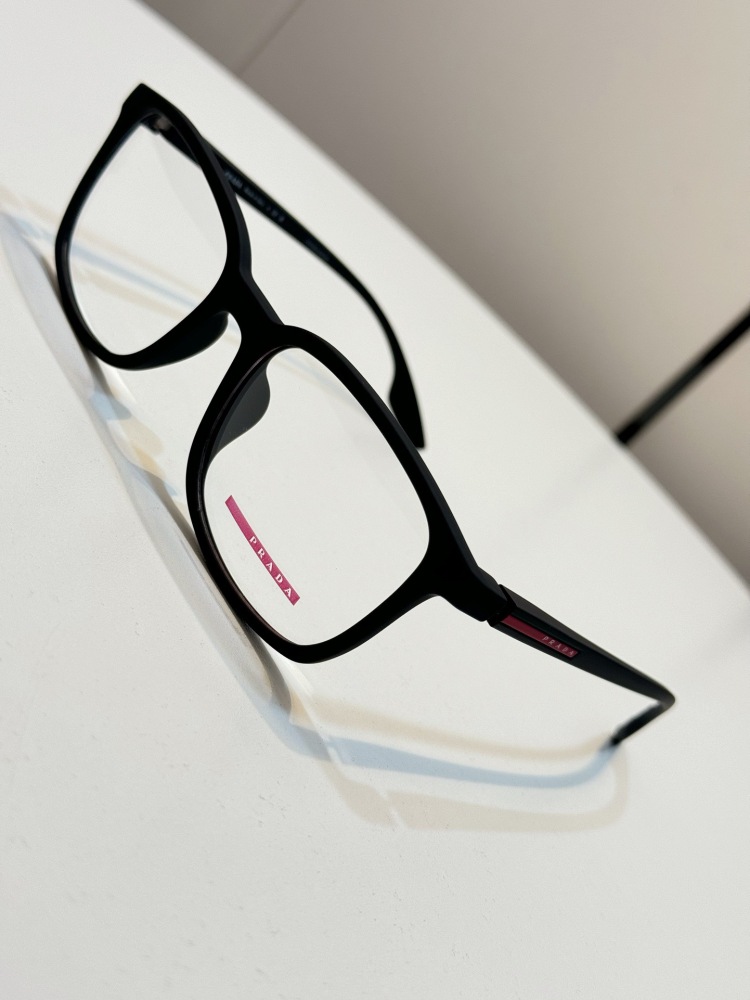 PRADA SUNGLASSES
