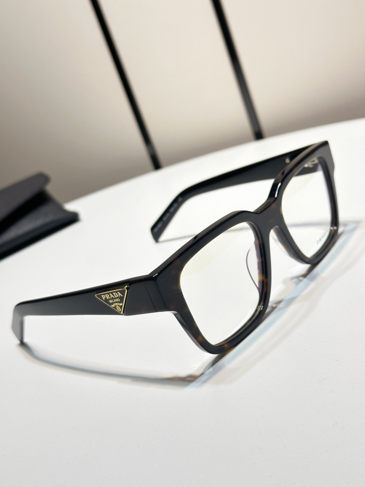 PRADA SUNGLASSES