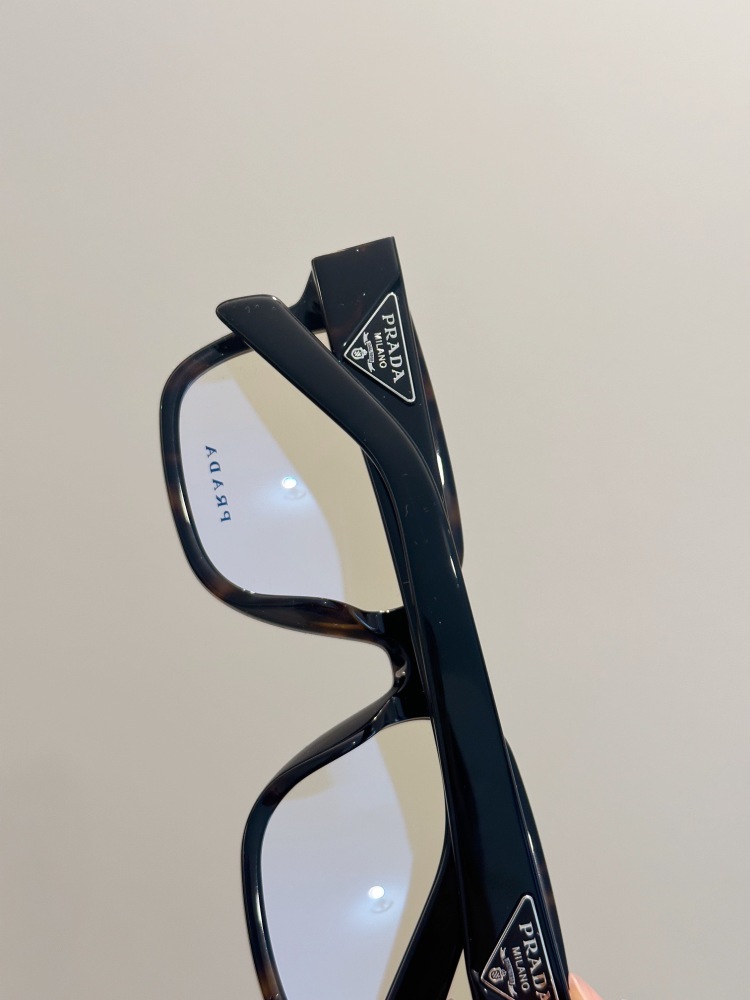PRADA SUNGLASSES