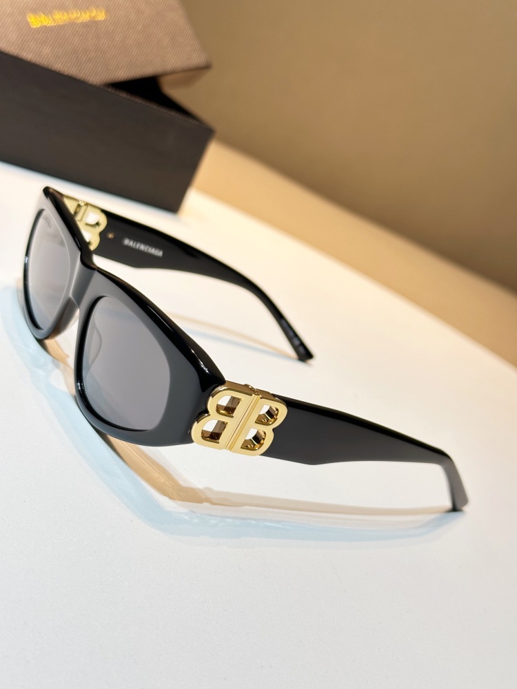 BALENCIAGA SUNGLASSES