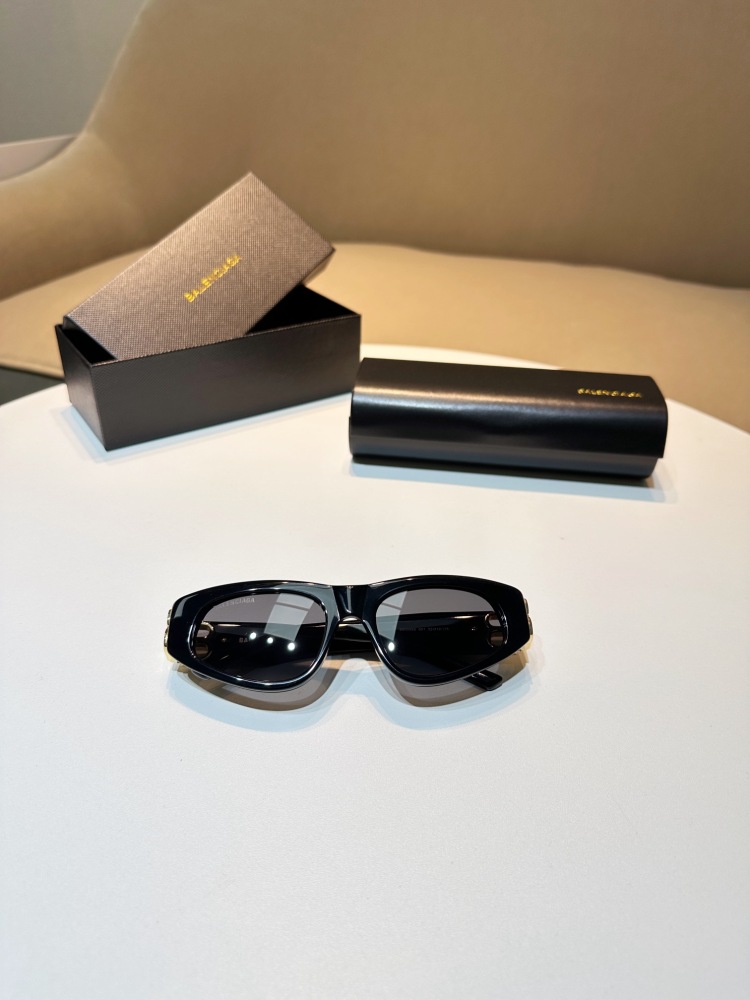 BALENCIAGA SUNGLASSES