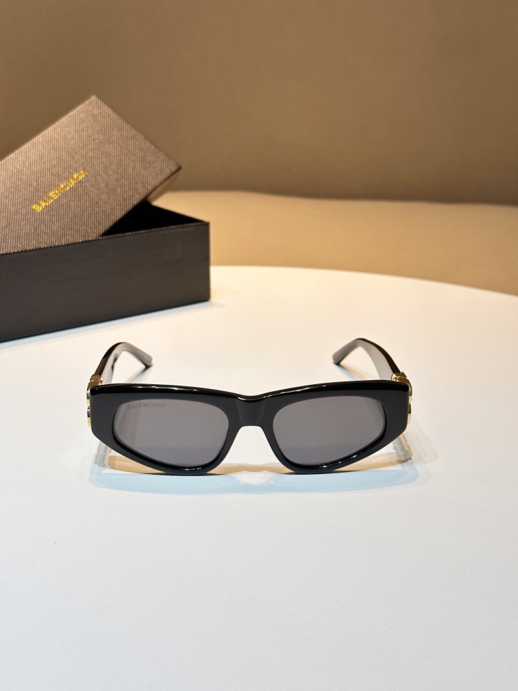 BALENCIAGA SUNGLASSES