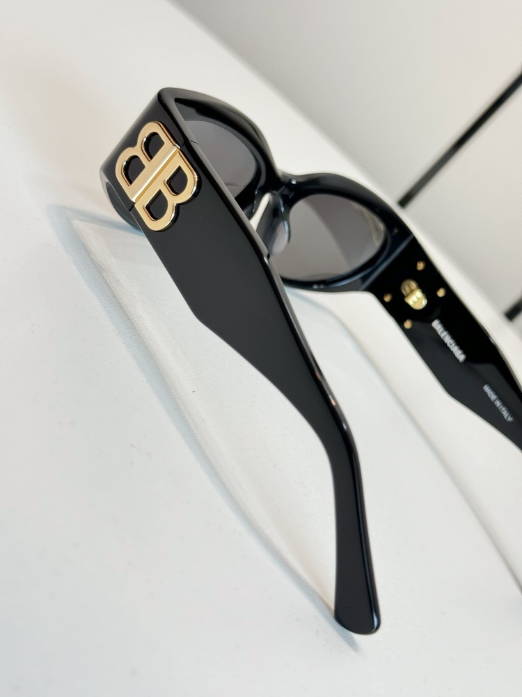 BALENCIAGA SUNGLASSES