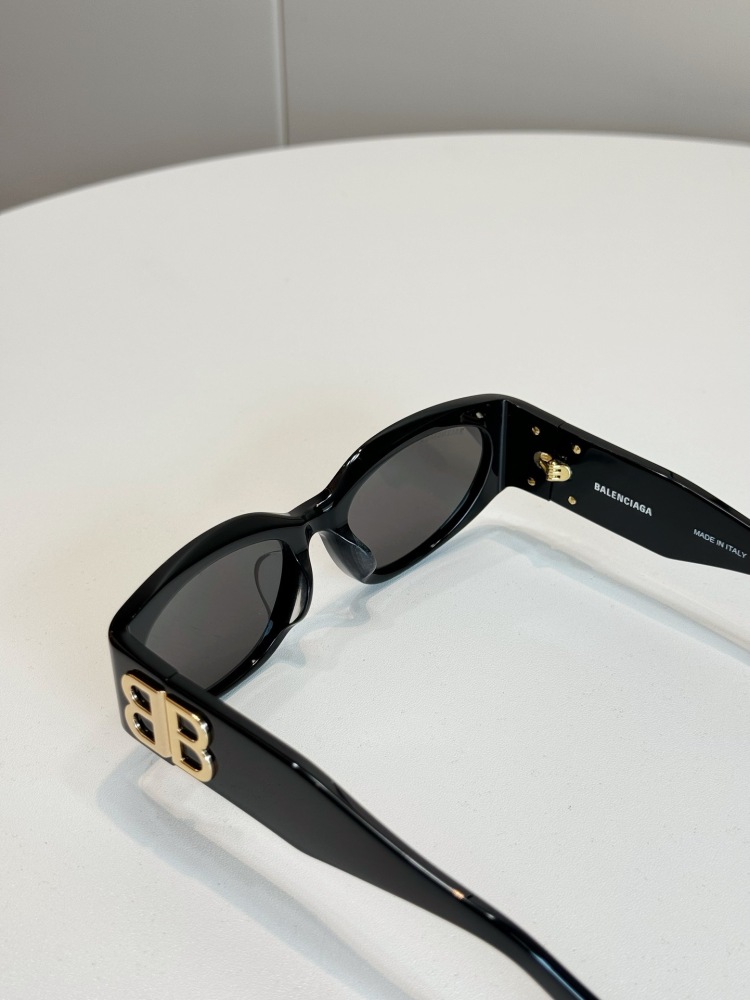 BALENCIAGA SUNGLASSES