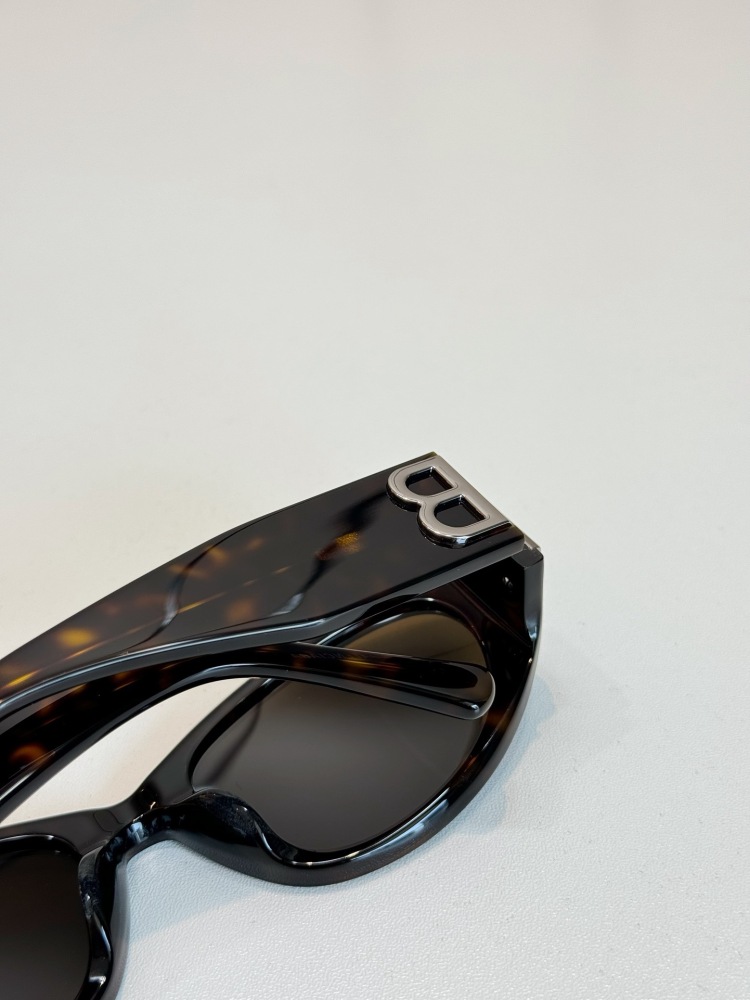 BALENCIAGA SUNGLASSES