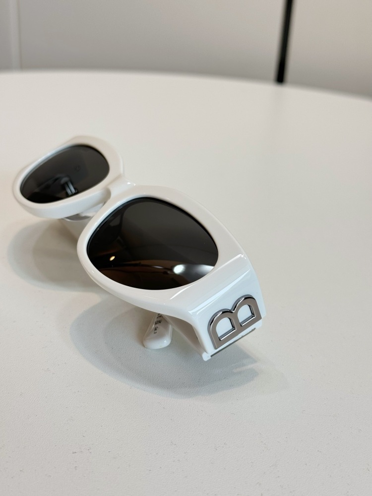 BALENCIAGA SUNGLASSES