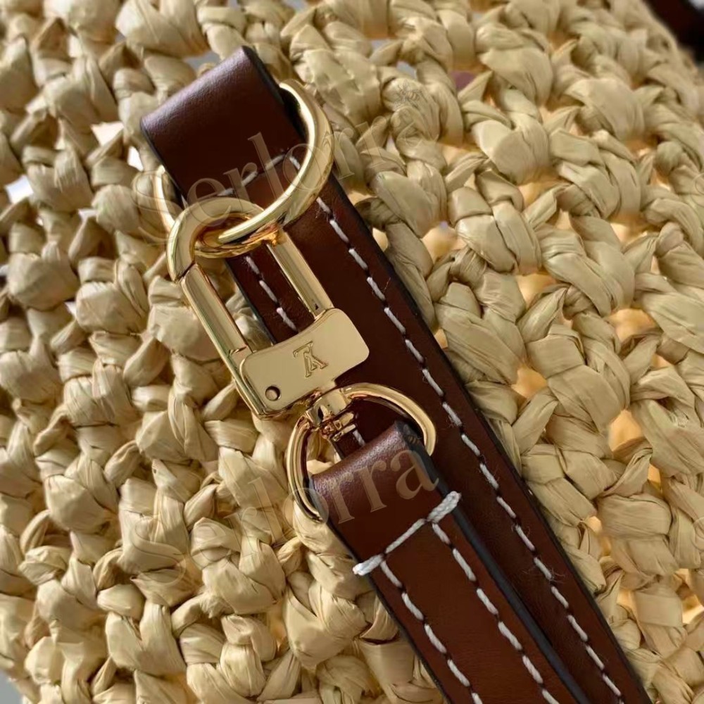 LOUIS VUITTON NOÉ PURSE