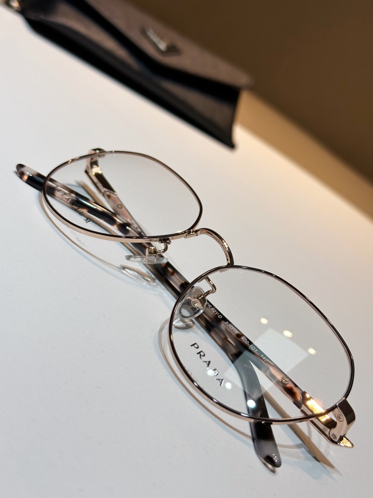 PRADA SUNGLASSES
