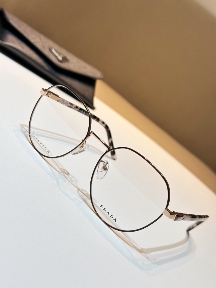 PRADA SUNGLASSES