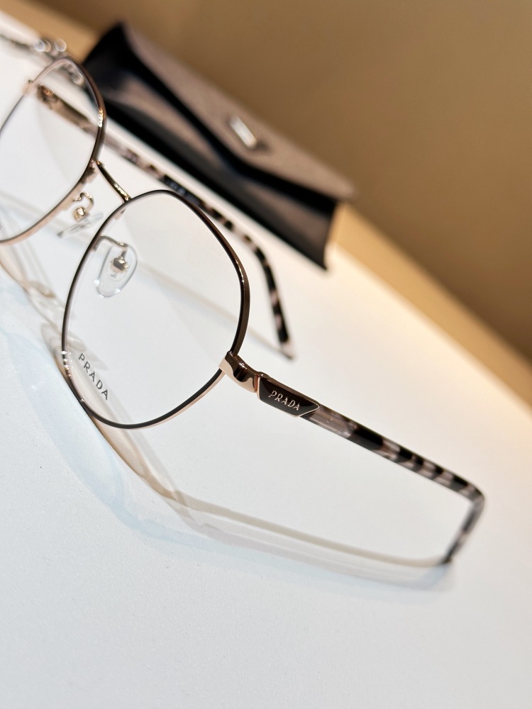 PRADA SUNGLASSES