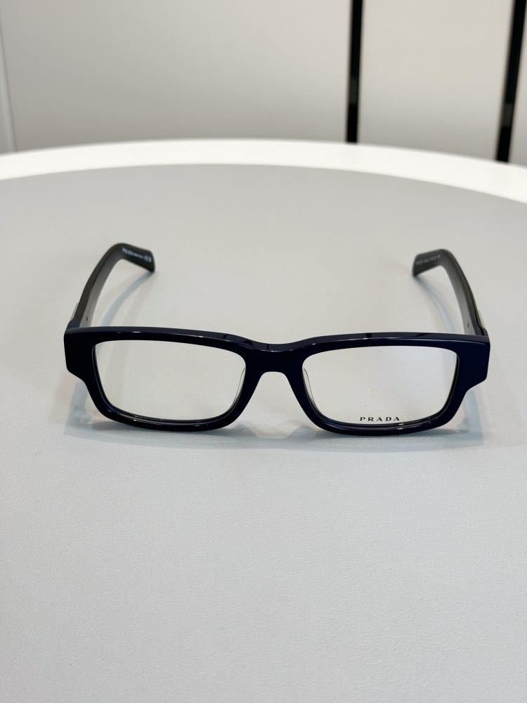 PRADA GLASSES