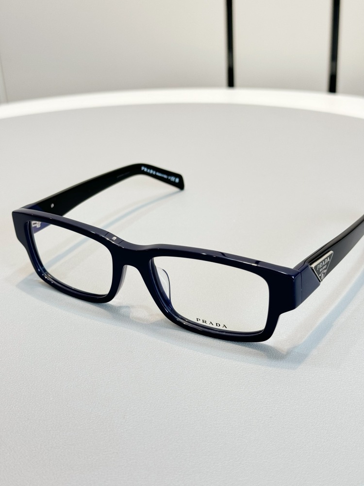PRADA GLASSES