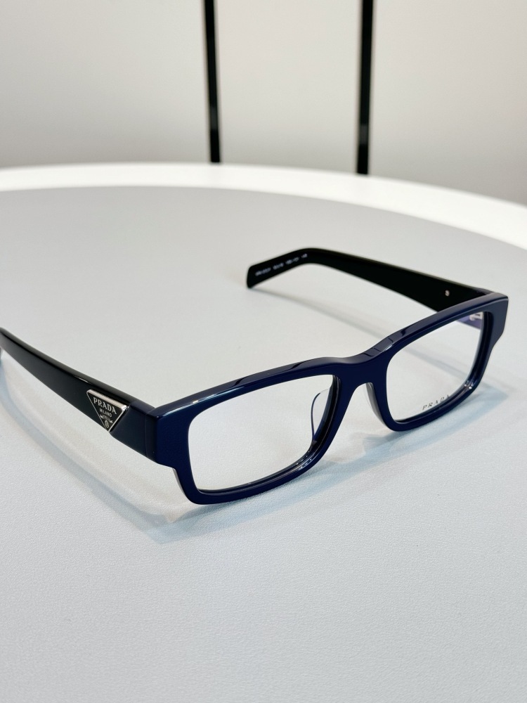 PRADA GLASSES