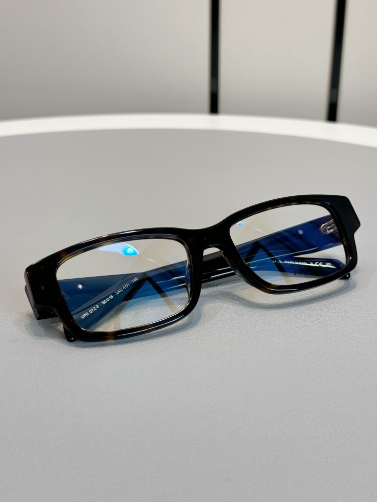 PRADA GLASSES