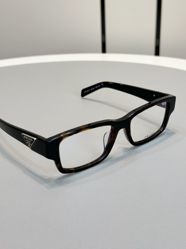PRADA GLASSES