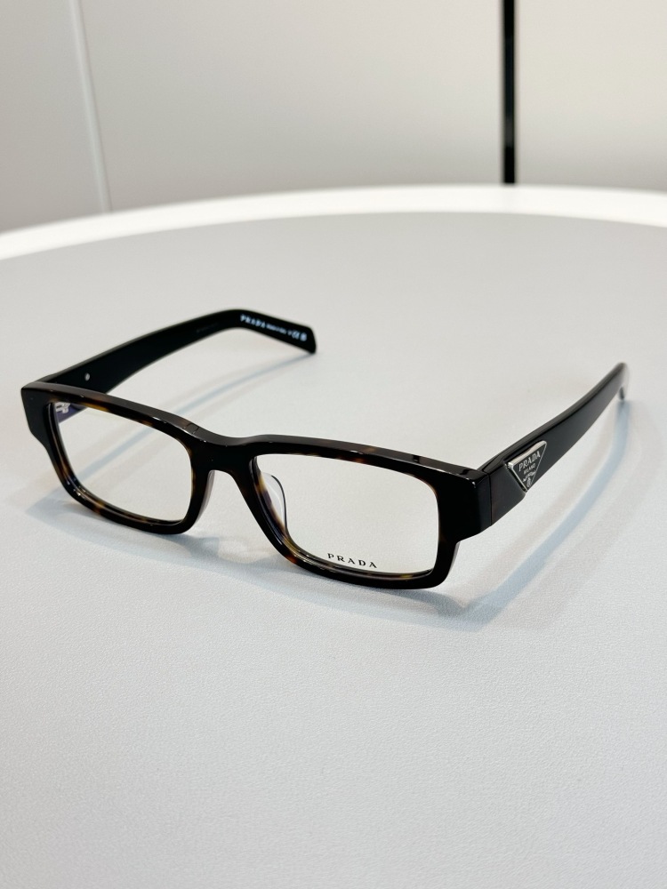 PRADA GLASSES