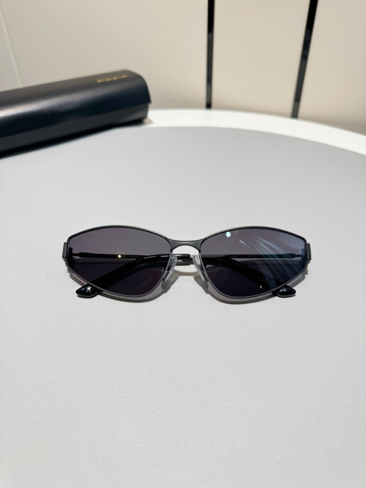 BALENCIAGA SUNGLASSES