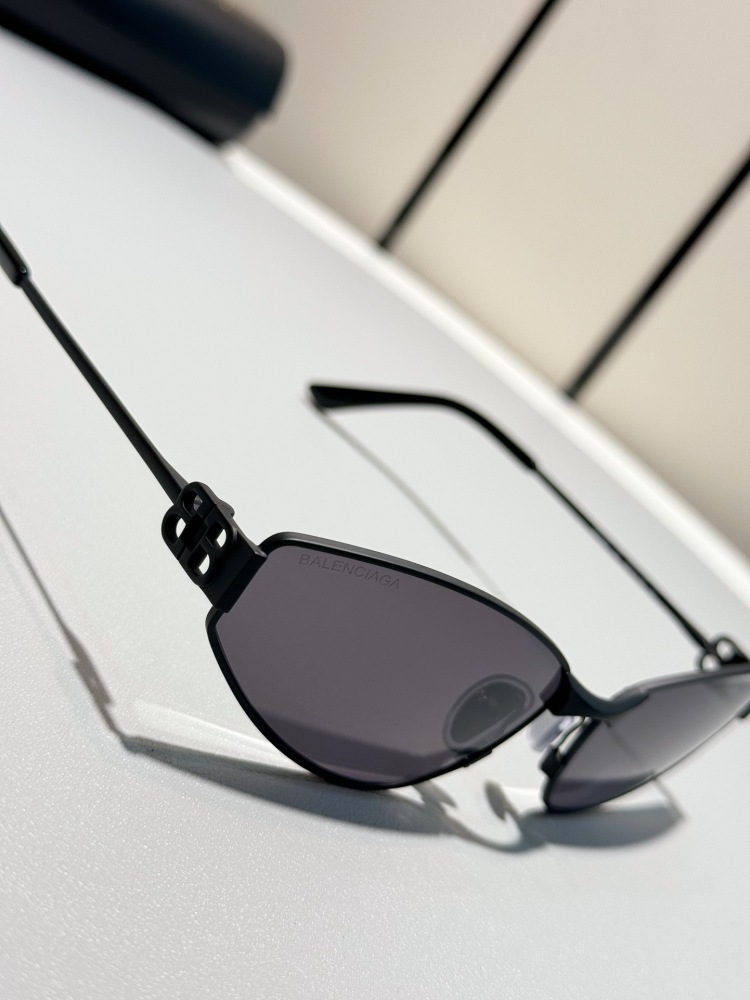 BALENCIAGA SUNGLASSES