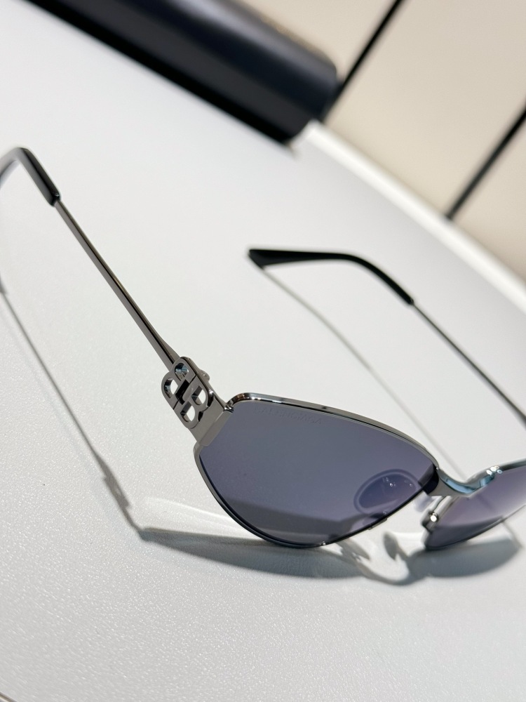 BALENCIAGA SUNGLASSES