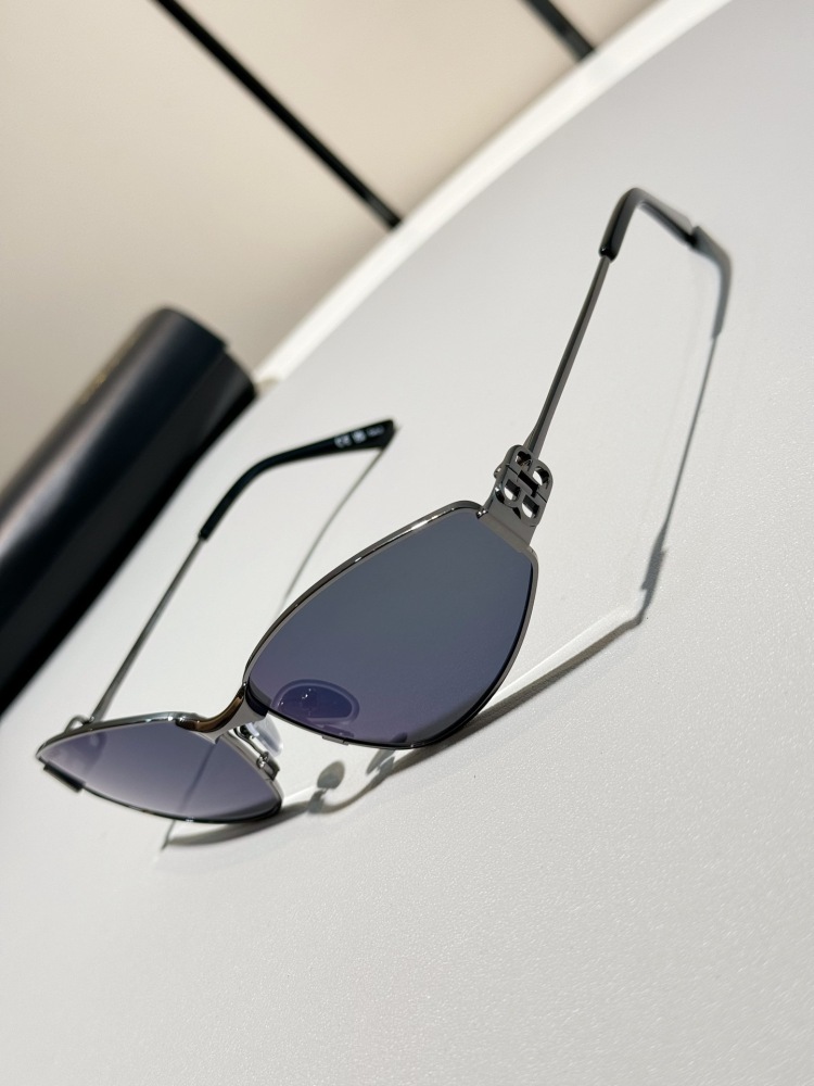 BALENCIAGA SUNGLASSES