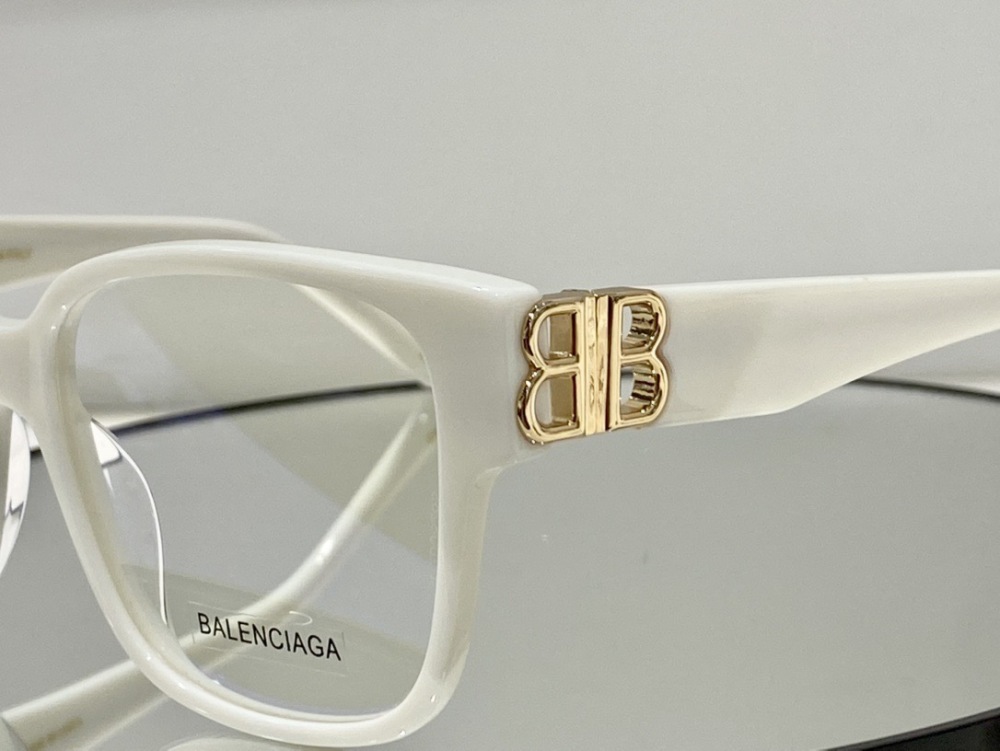 BALENCIAGA GLASSES