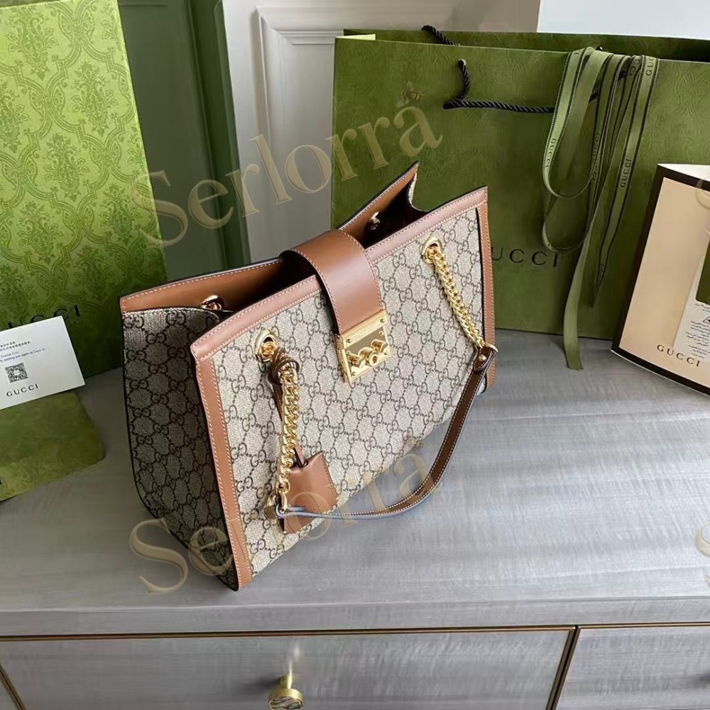 GUCCI PADLOCK MEDIUM GG SHOULDER BAG