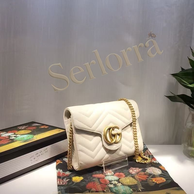 GUCCI GG MARMONT SUPER MINI BAG