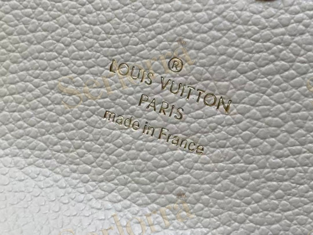 LOUIS VUITTON SARAH WALLET