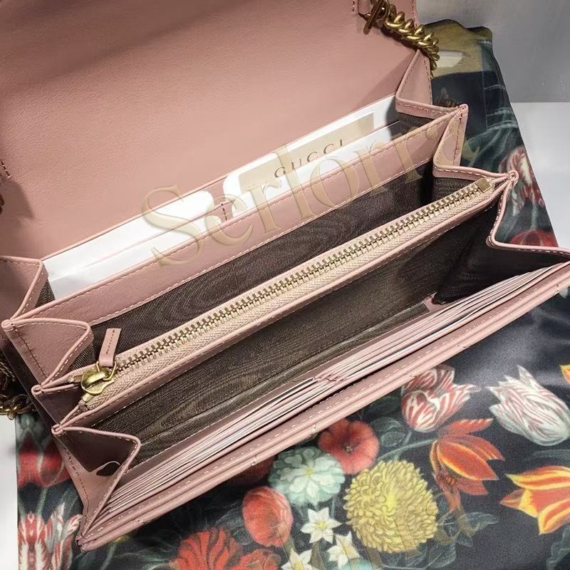 GUCCI GG MARMONT SUPER MINI BAG
