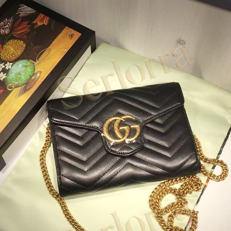 GUCCI GG SUPREME WEB POUCH