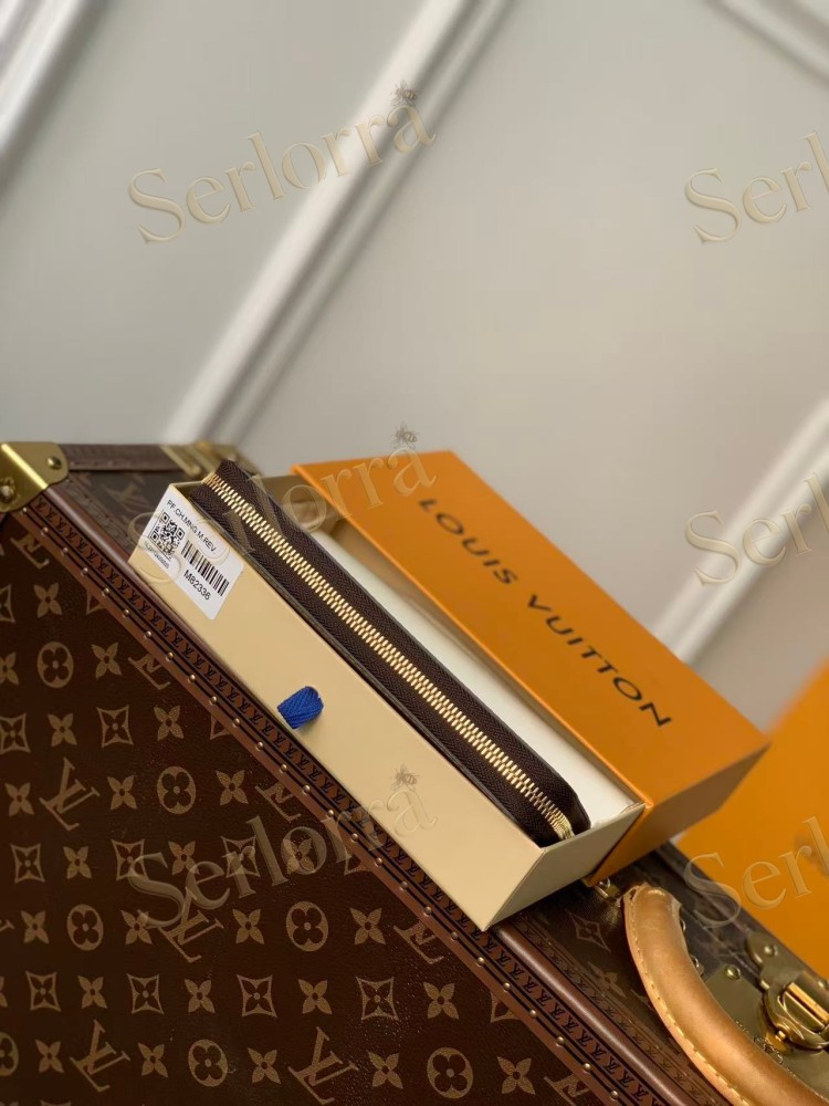LOUIS VUITTON CLÉMENCE WALLET