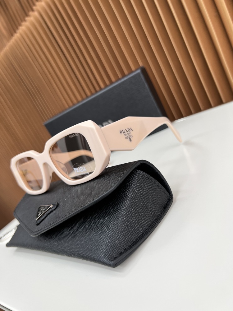 PRADA SUNGLASSES