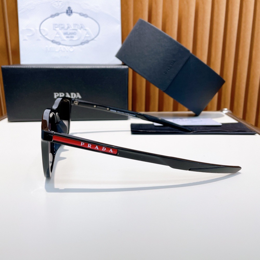 PRADA SUNGLASSES