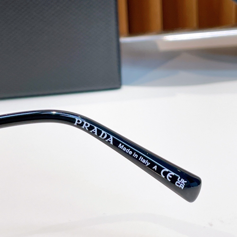 PRADA SUNGLASSES