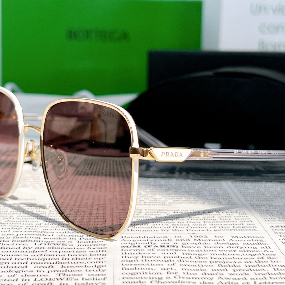 PRADA SUNGLASSES