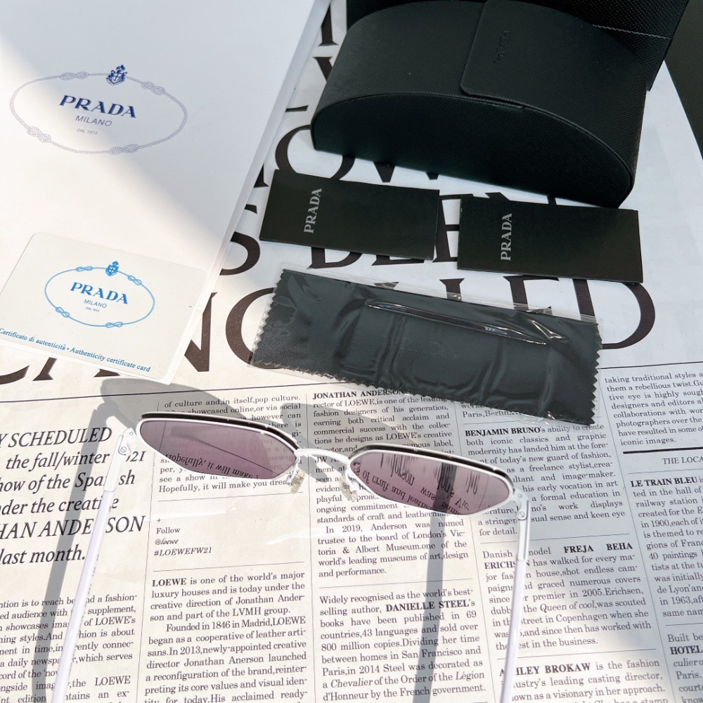 PRADA SUNGLASSES