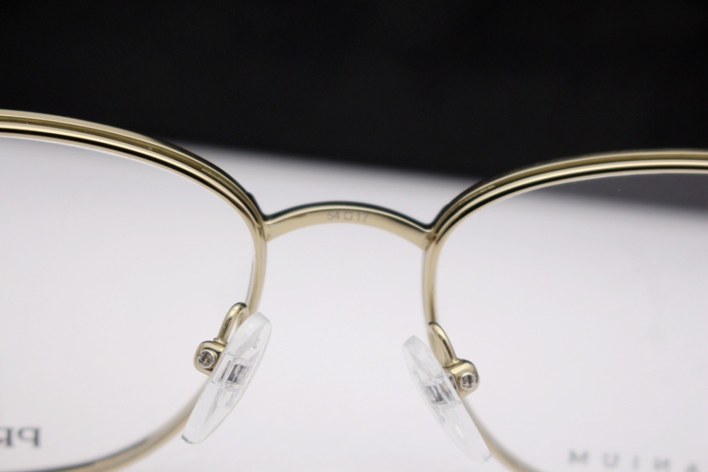 PRADA GLASSES