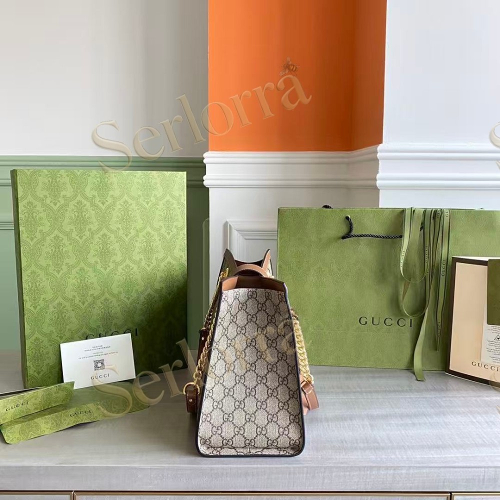 GUCCI PADLOCK MEDIUM GG SHOULDER BAG