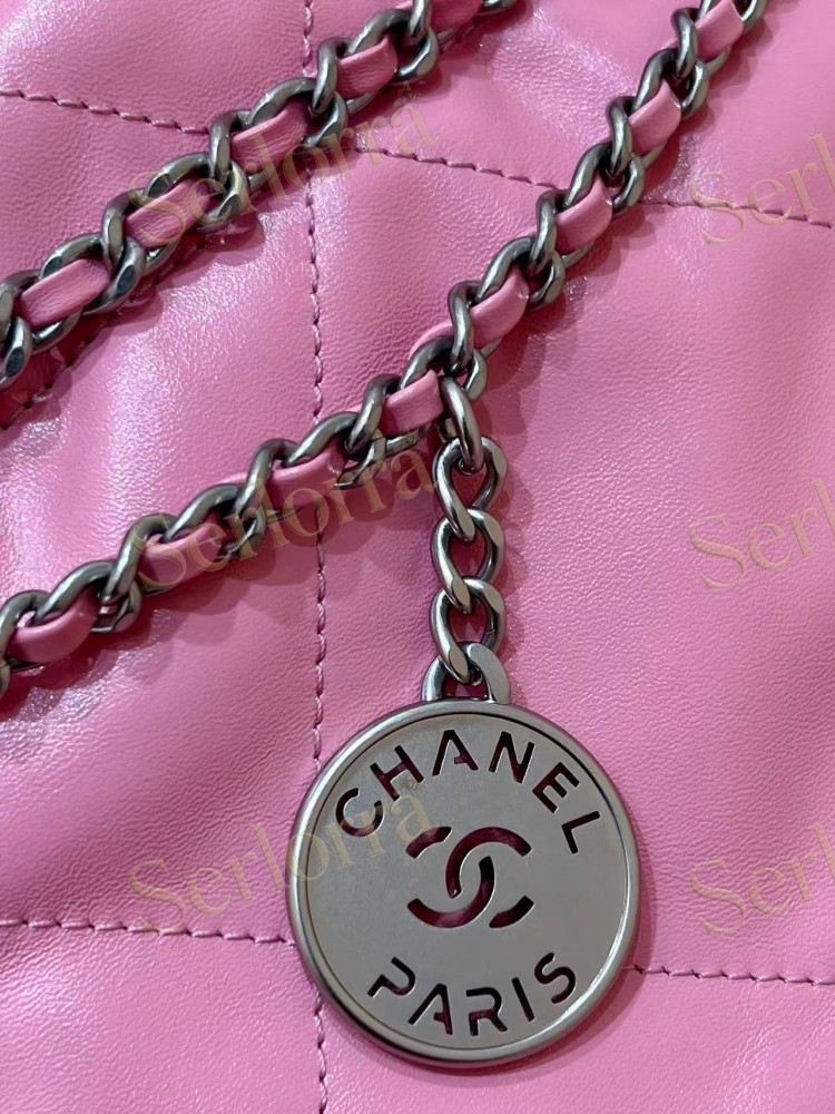 CHANEL MASTER 22 MINI ONDA VERDE CALFSKIN HANDBAG