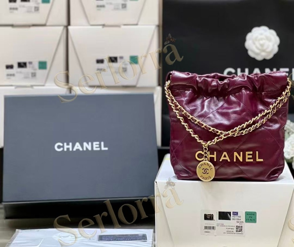 CHANEL MASTER 22 MINI ONDA VERDE CALFSKIN HANDBAG